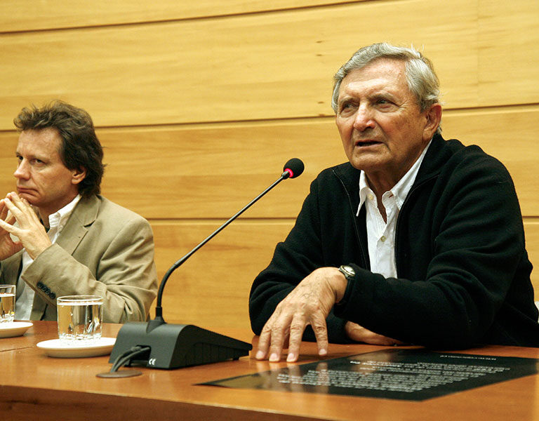 Programa Crítica y Celebración en la primera sede del CEP